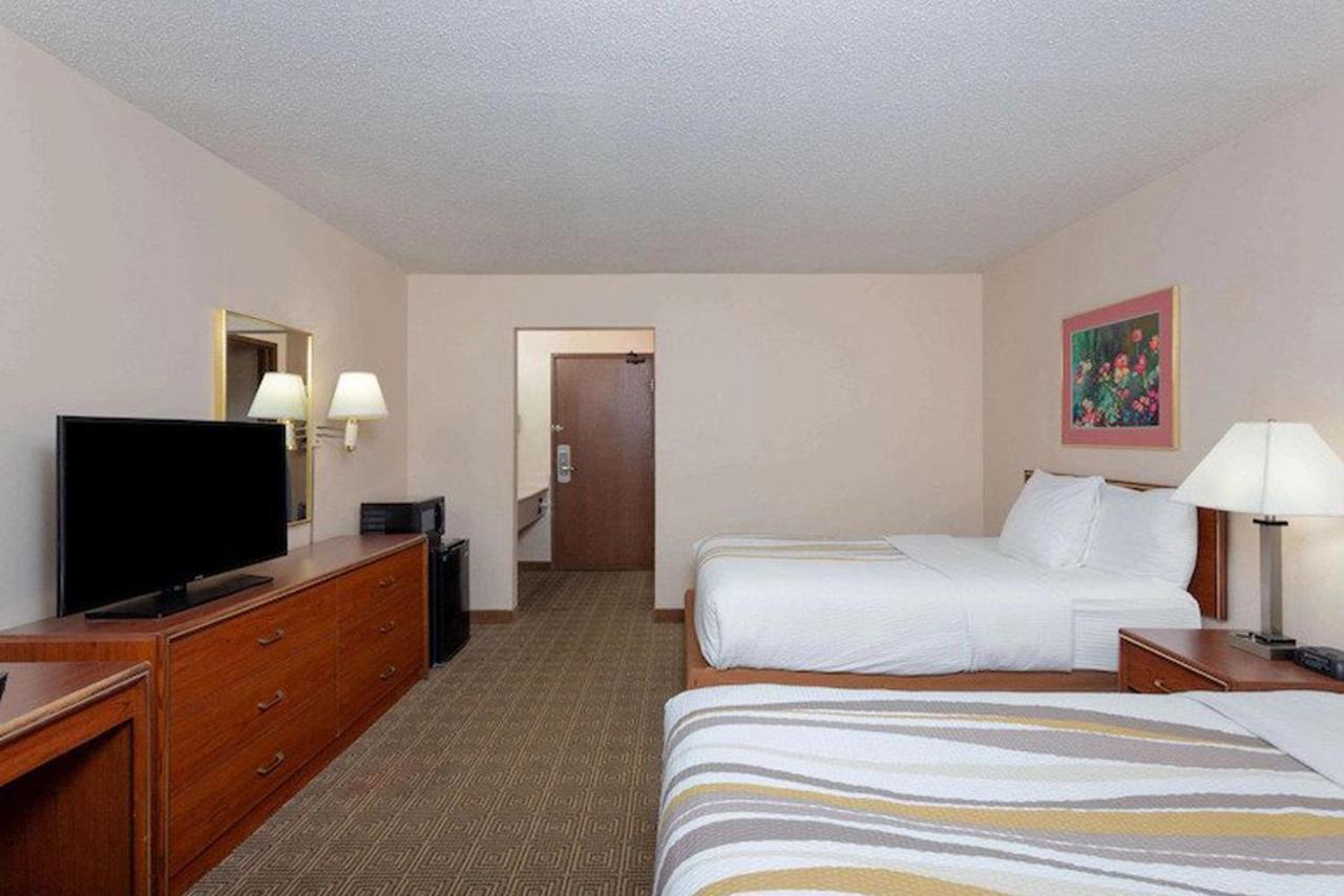 La Quinta Inn By Wyndham Indianapolis East-Post Drive Exteriör bild
