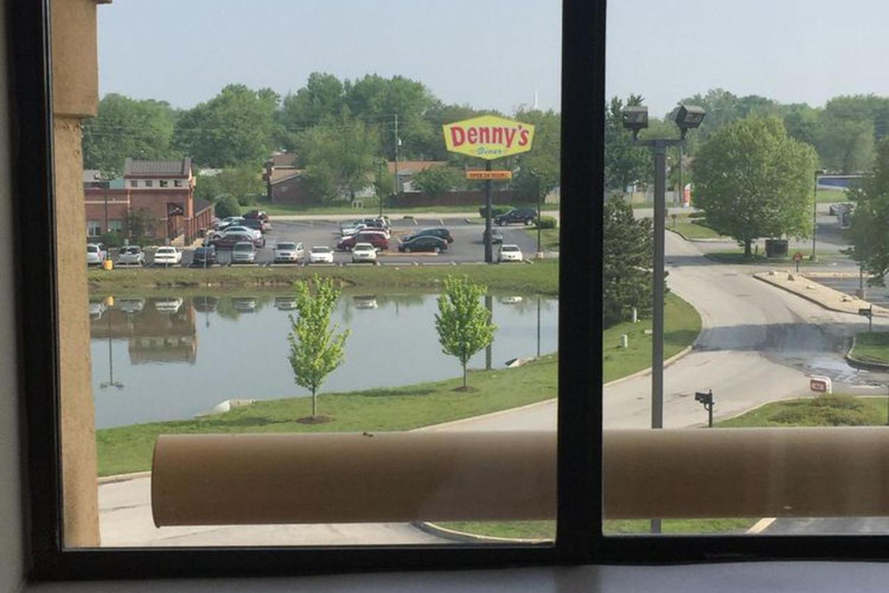 La Quinta Inn By Wyndham Indianapolis East-Post Drive Exteriör bild