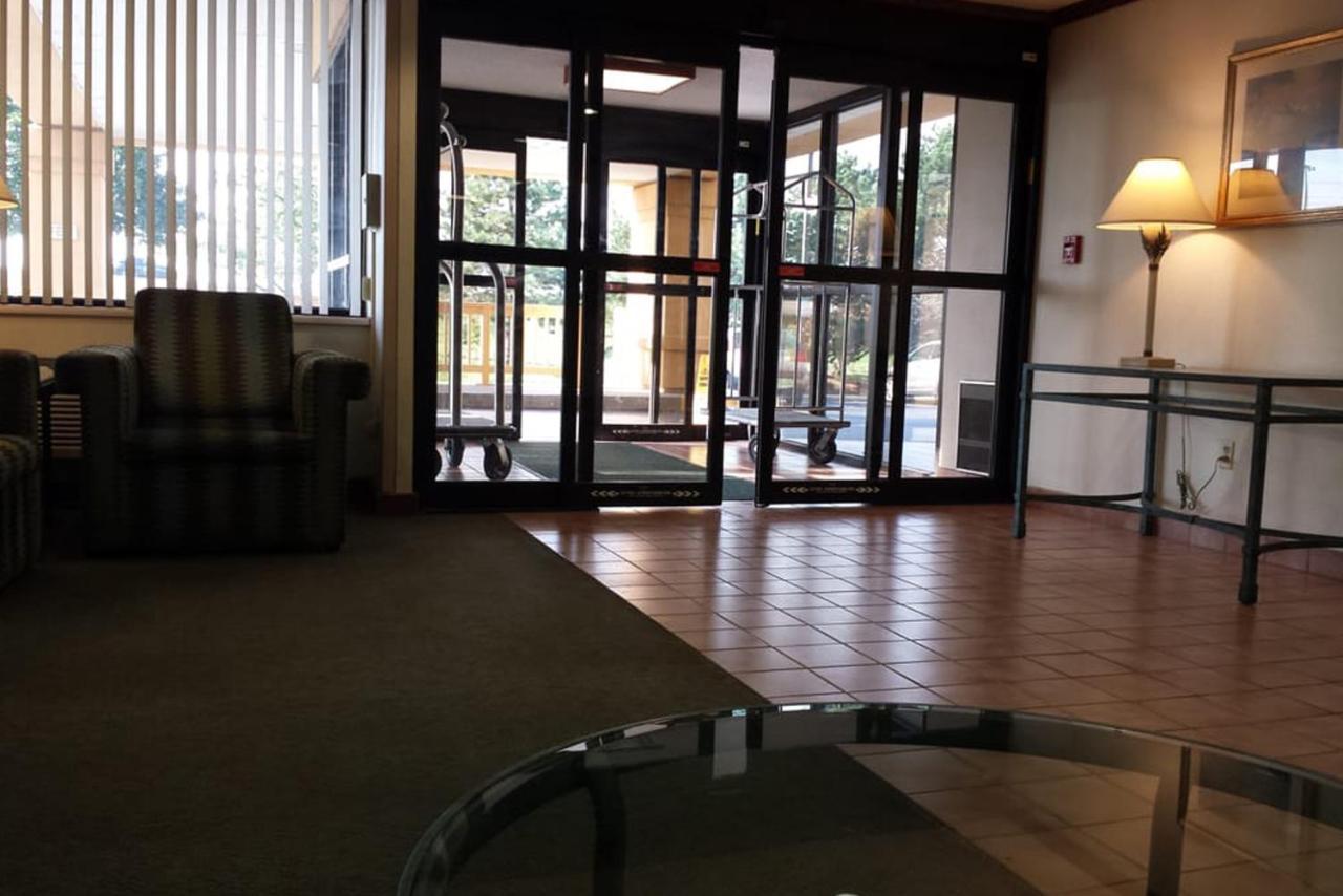La Quinta Inn By Wyndham Indianapolis East-Post Drive Exteriör bild