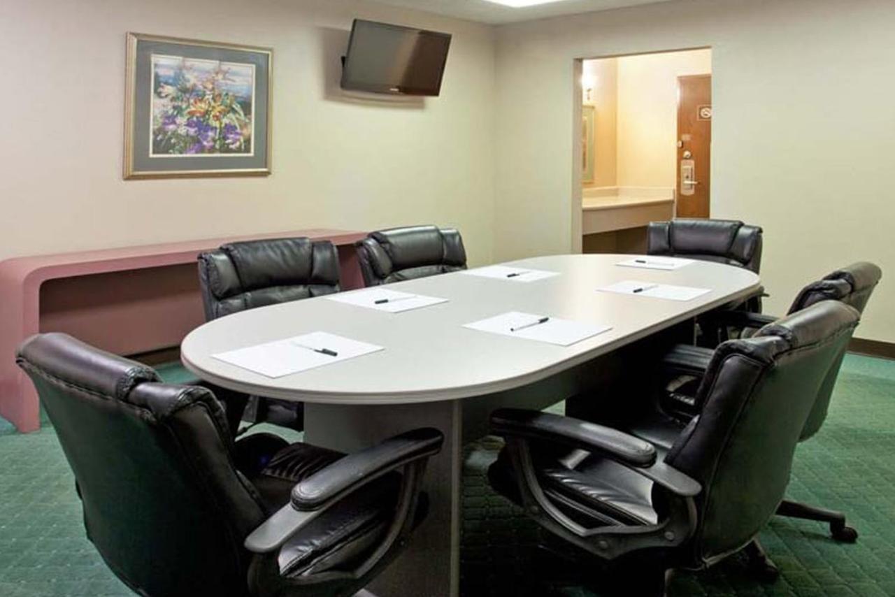 La Quinta Inn By Wyndham Indianapolis East-Post Drive Exteriör bild