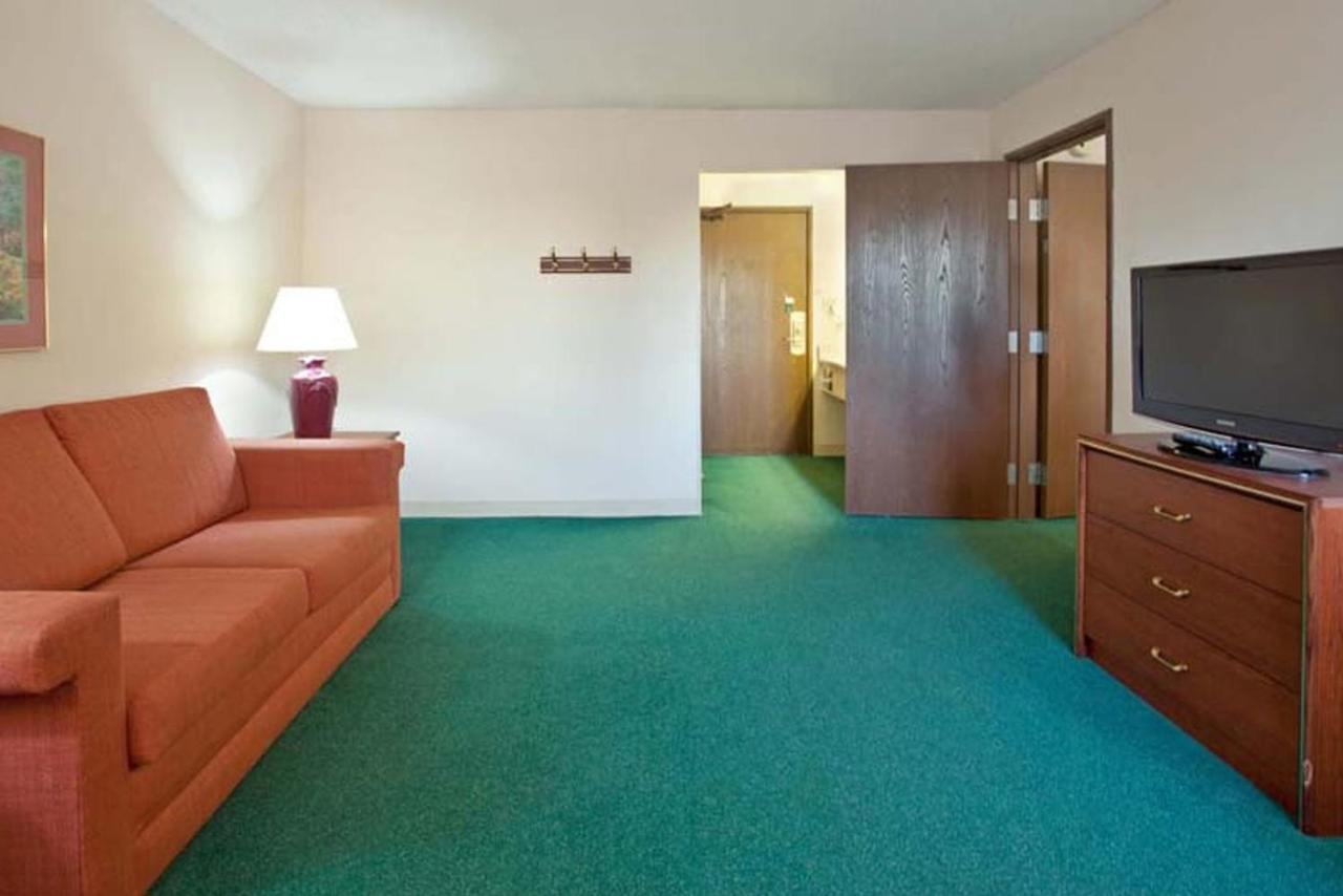 La Quinta Inn By Wyndham Indianapolis East-Post Drive Exteriör bild