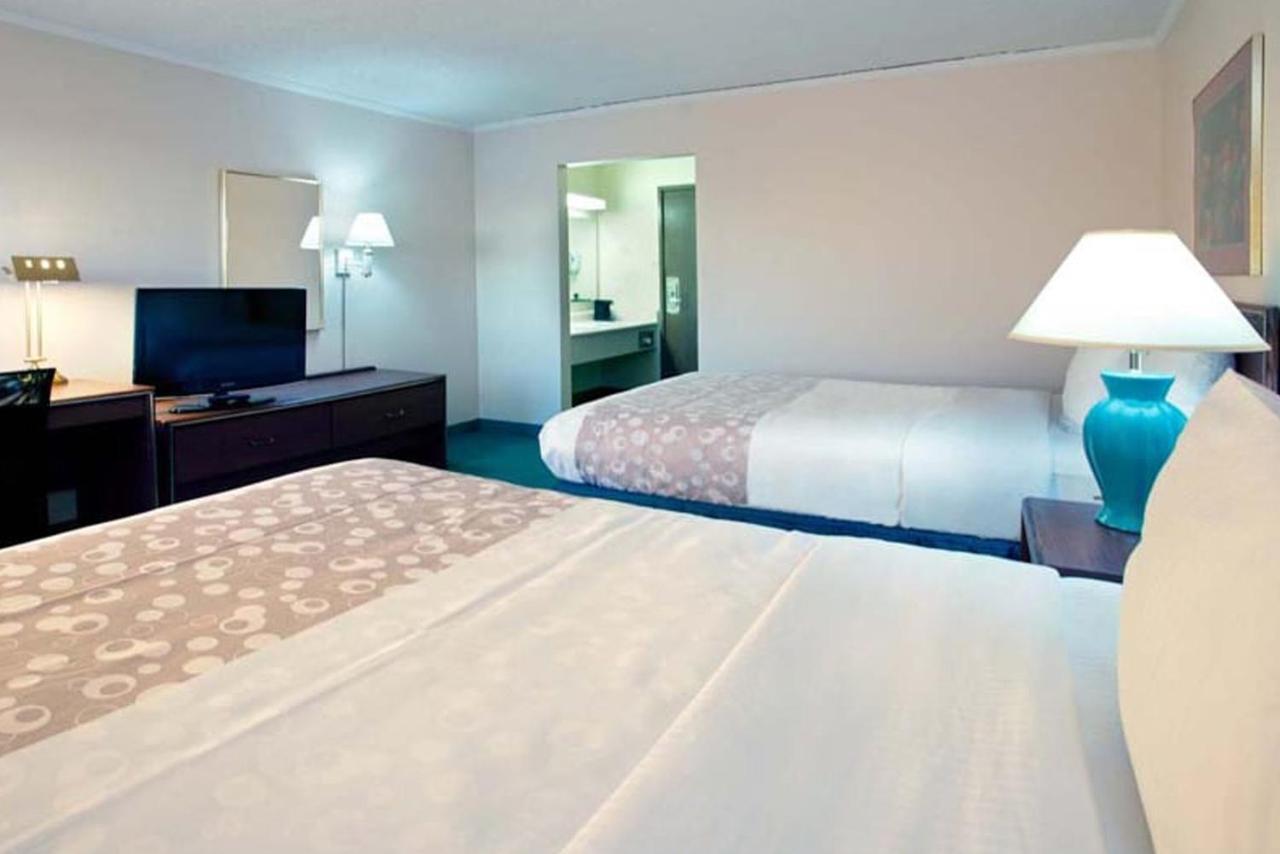 La Quinta Inn By Wyndham Indianapolis East-Post Drive Exteriör bild