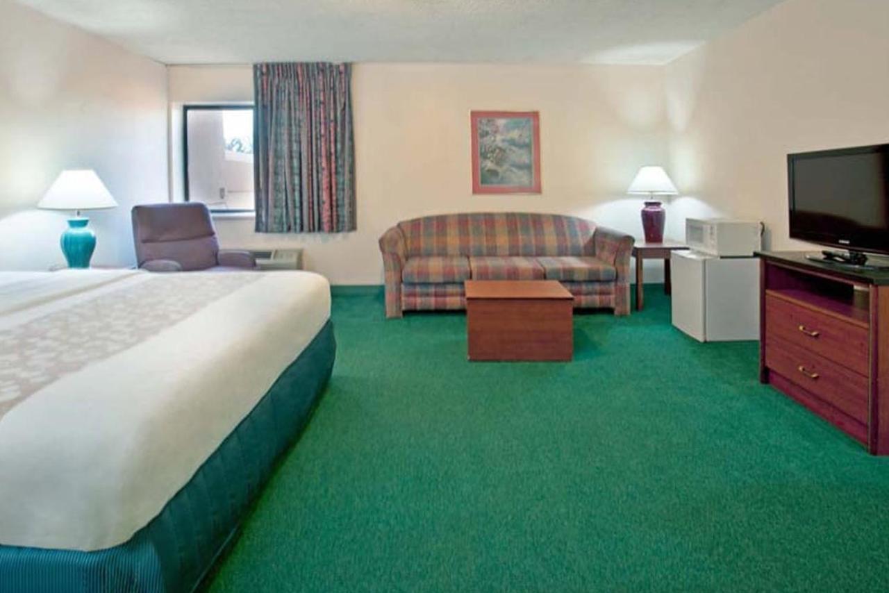 La Quinta Inn By Wyndham Indianapolis East-Post Drive Exteriör bild