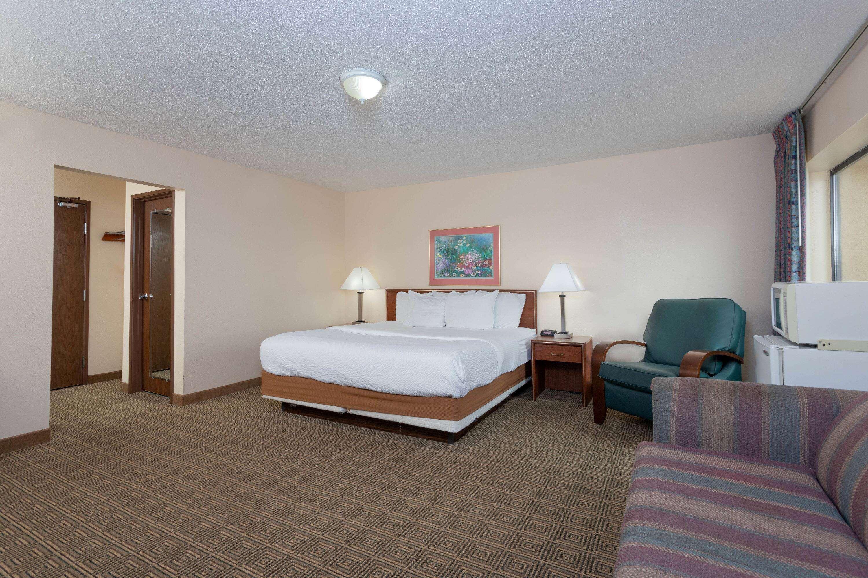 La Quinta Inn By Wyndham Indianapolis East-Post Drive Exteriör bild