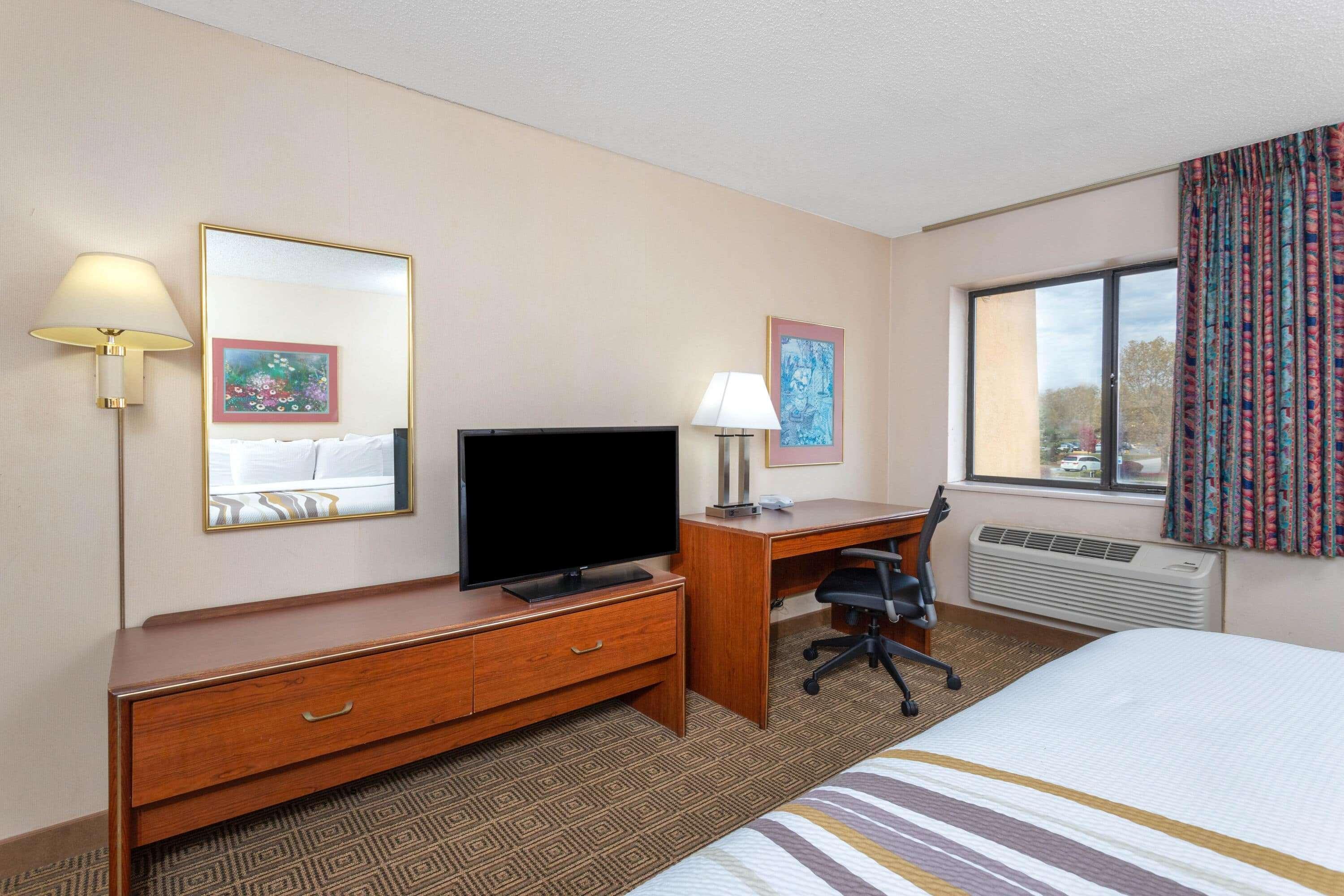 La Quinta Inn By Wyndham Indianapolis East-Post Drive Exteriör bild