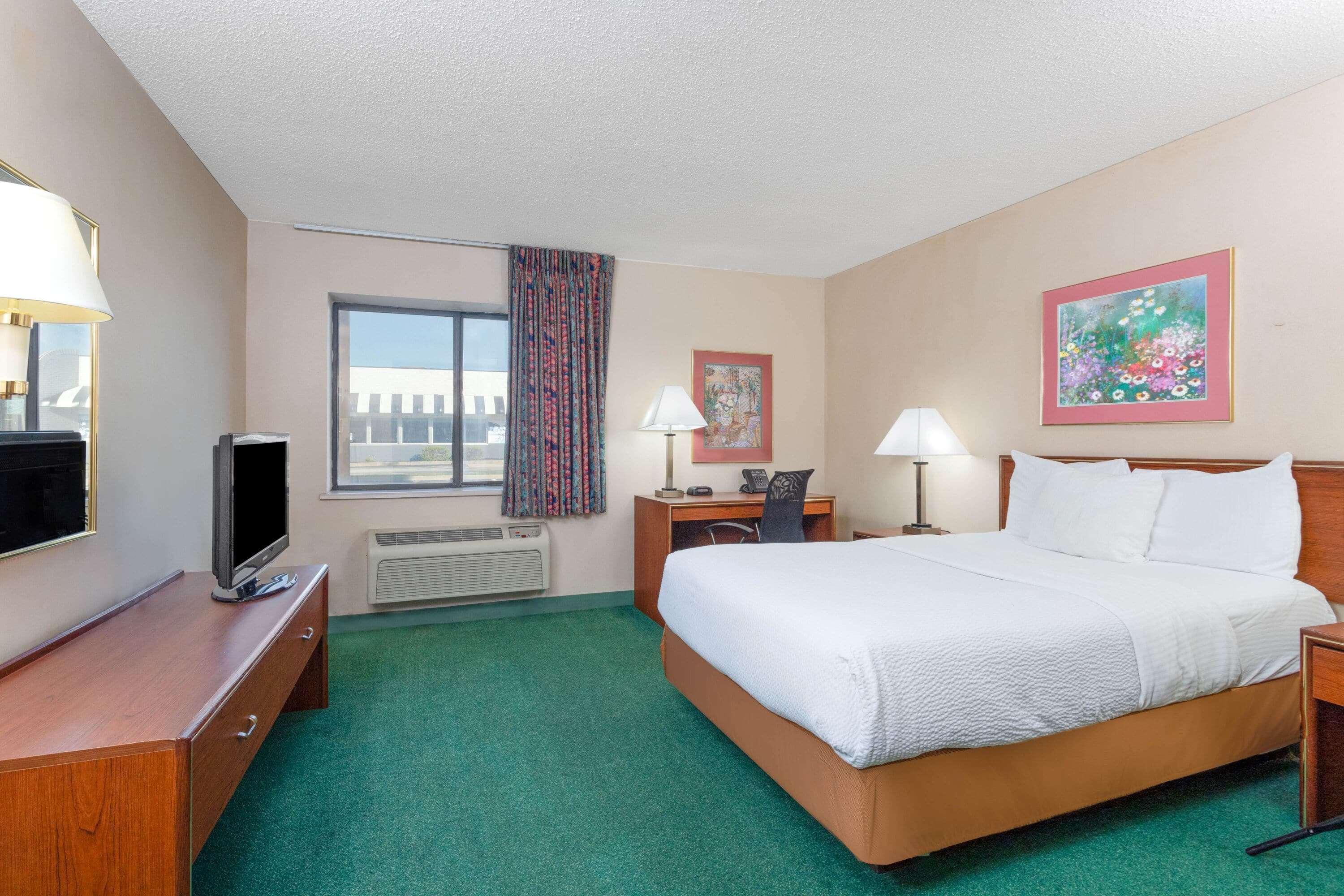 La Quinta Inn By Wyndham Indianapolis East-Post Drive Exteriör bild